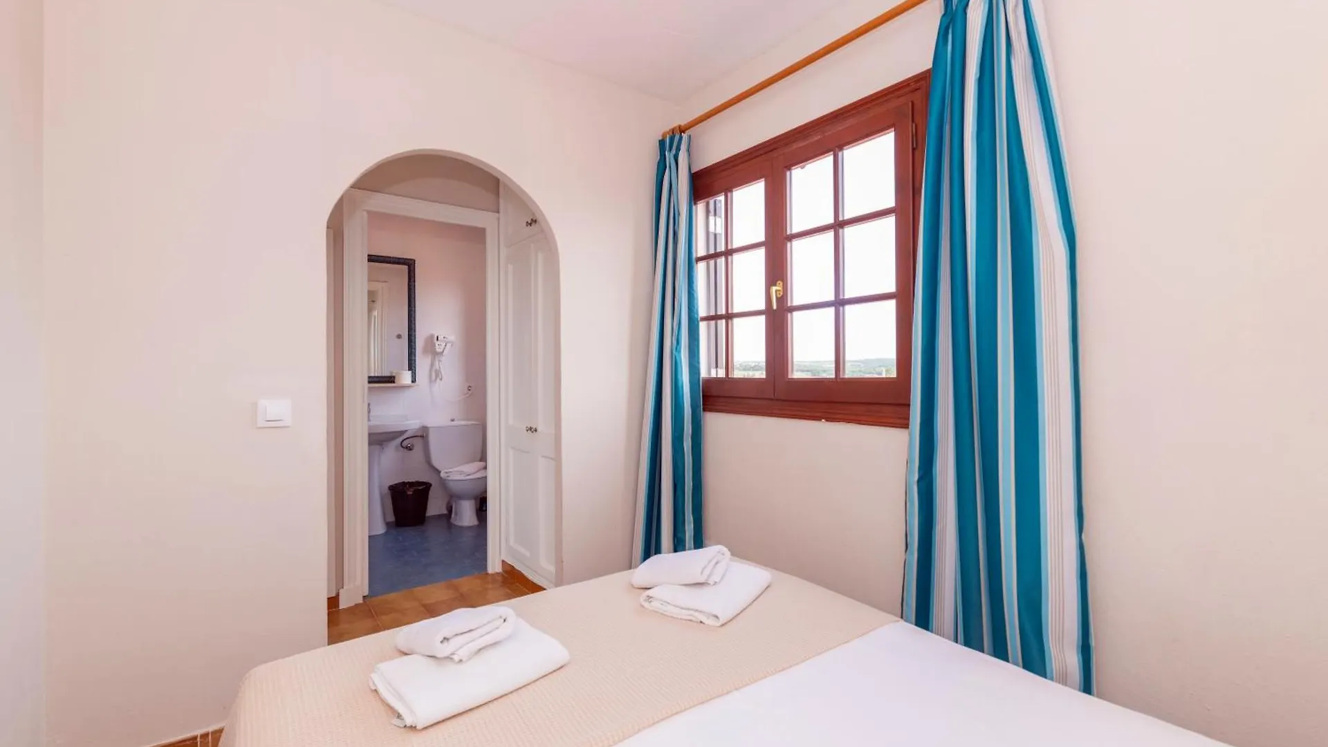 Siesta Mar One Bedroom Apartments Cala En Porter  Cala En Porter (Menorca)