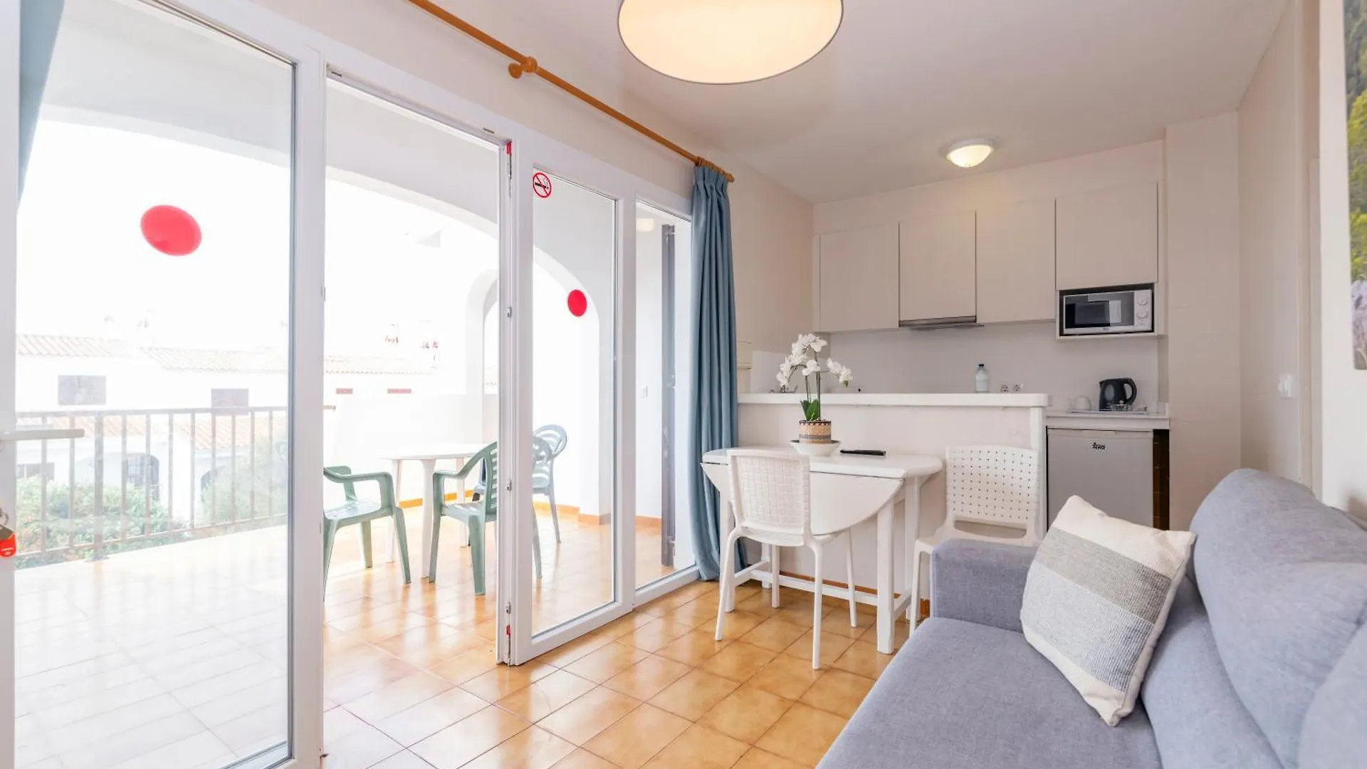 Siesta Mar One Bedroom Apartments Cala En Porter