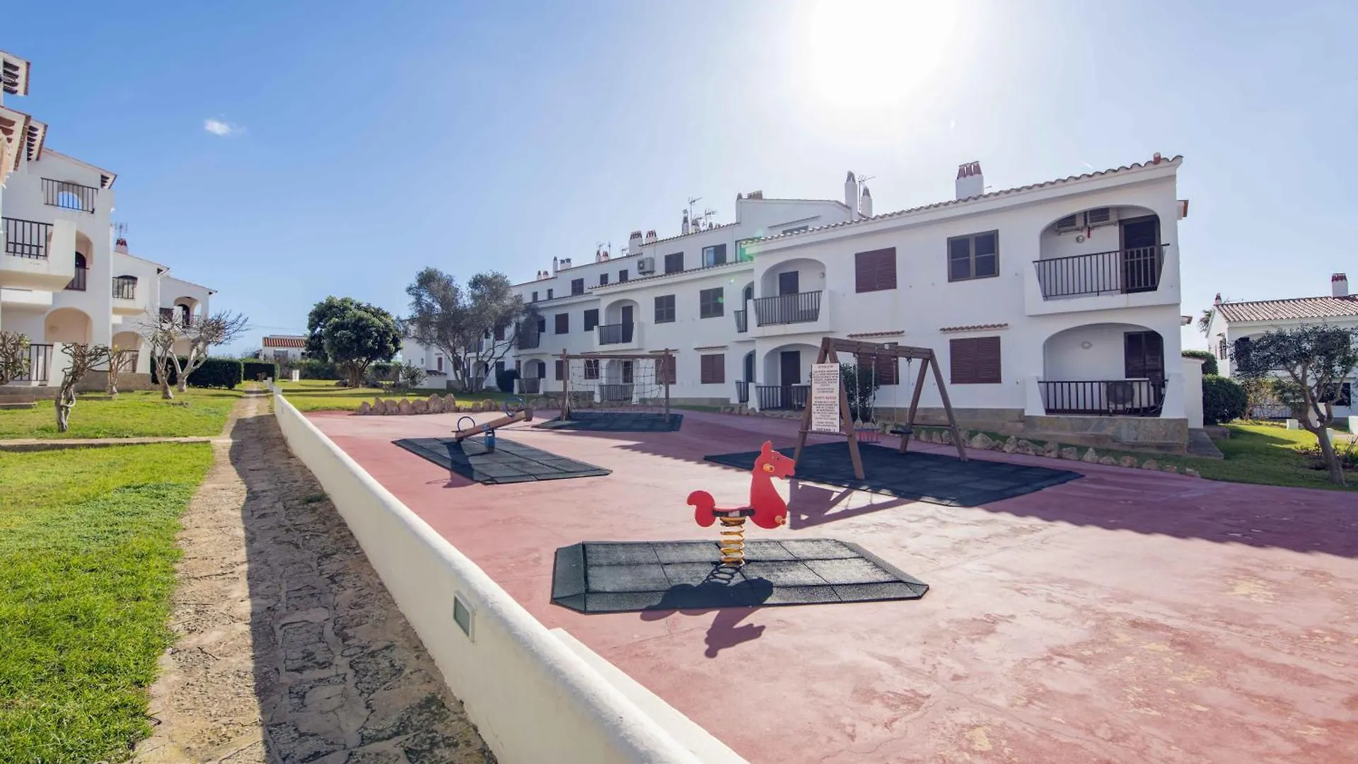 Siesta Mar One Bedroom Apartments Cala En Porter  Spain